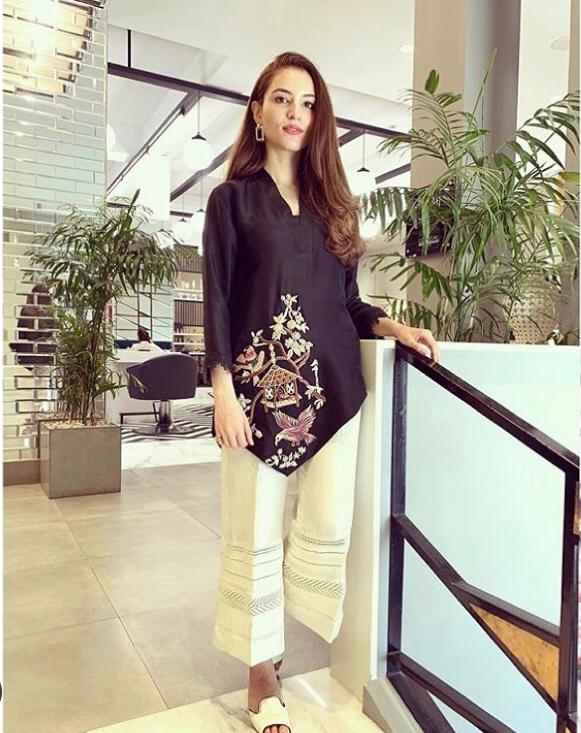 Pakistani Black Embroidered Asymmetric Kurta Set (2-Piece) - Image 1