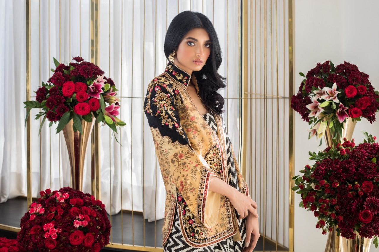 Monochrome Printed Charmeuse Saree with Embellished Jacket (2-Piece) - Image 3