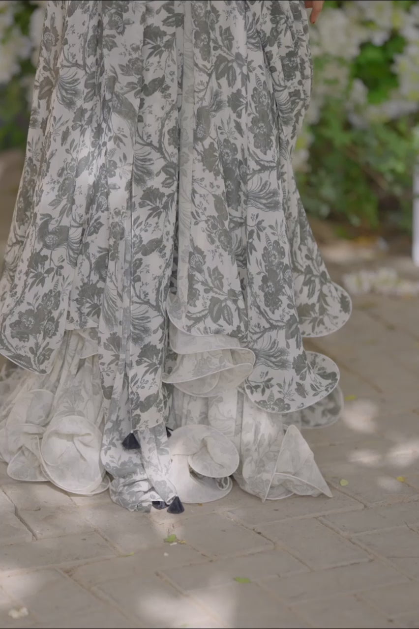 Pakistani Monochrome Embroidered Georgette Draped Lehnga Sari (2-Piece) - Image 6