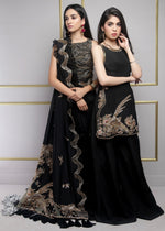 Black Embellished Grip Saree (2-Piece) - Image 4