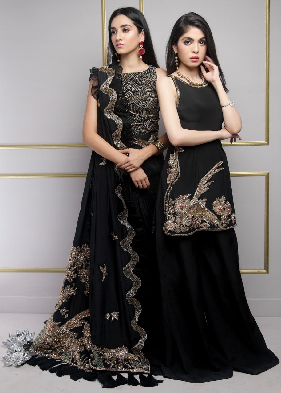 Black Embellished Grip Saree (2-Piece) - Image 4