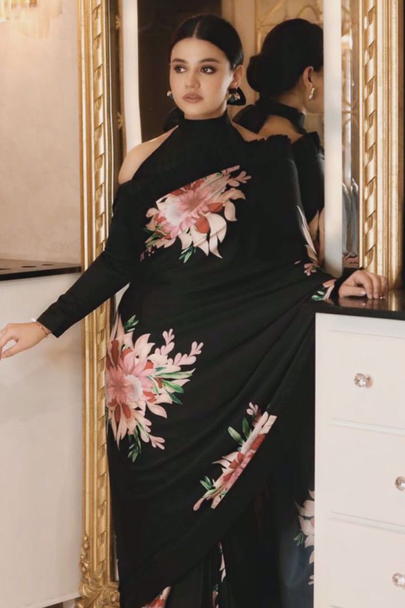 Pakistani Black Digital Floral Silk Saree (1-Pc) - Image 4
