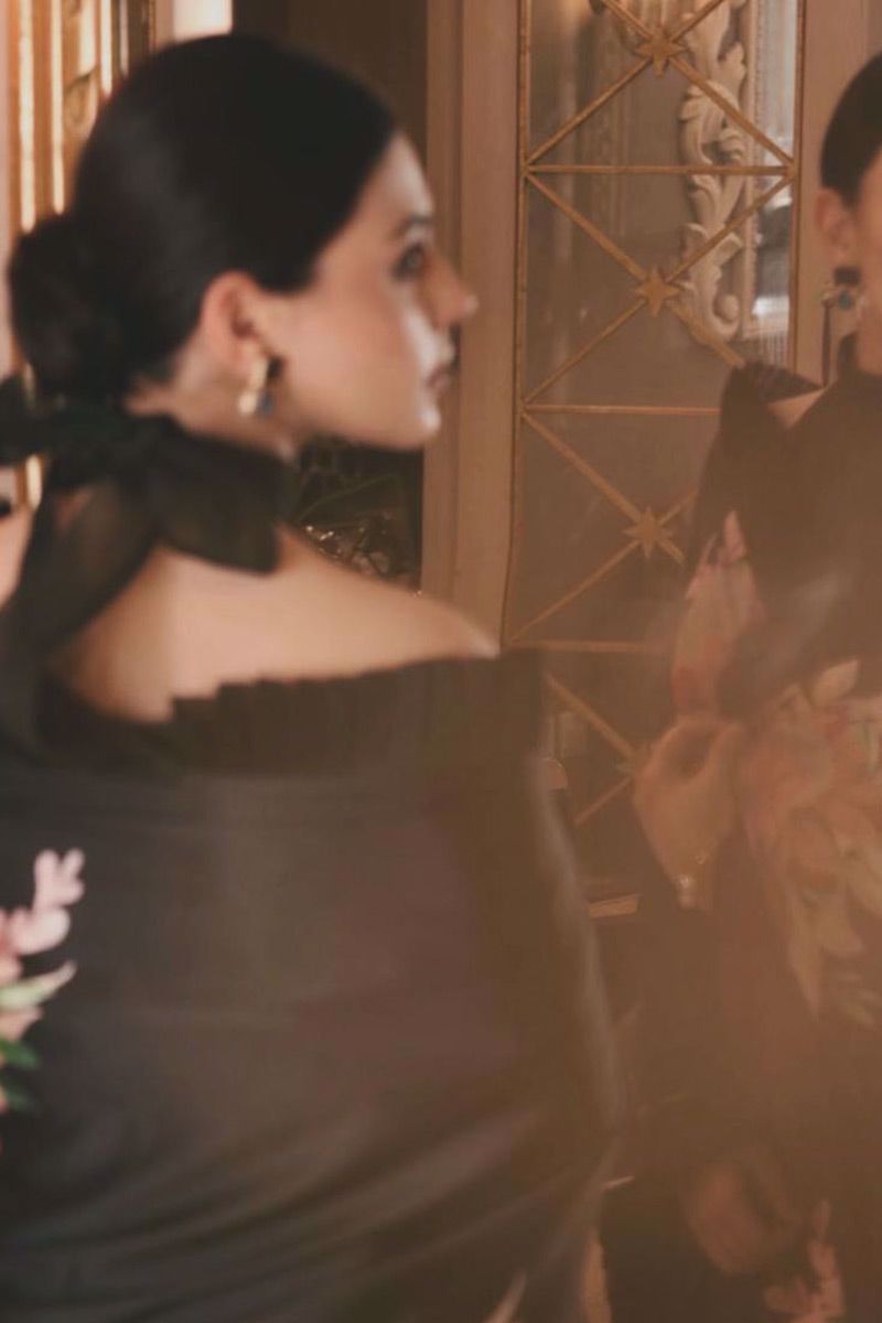 Pakistani Black Digital Floral Silk Saree (1-Pc) - Image 6