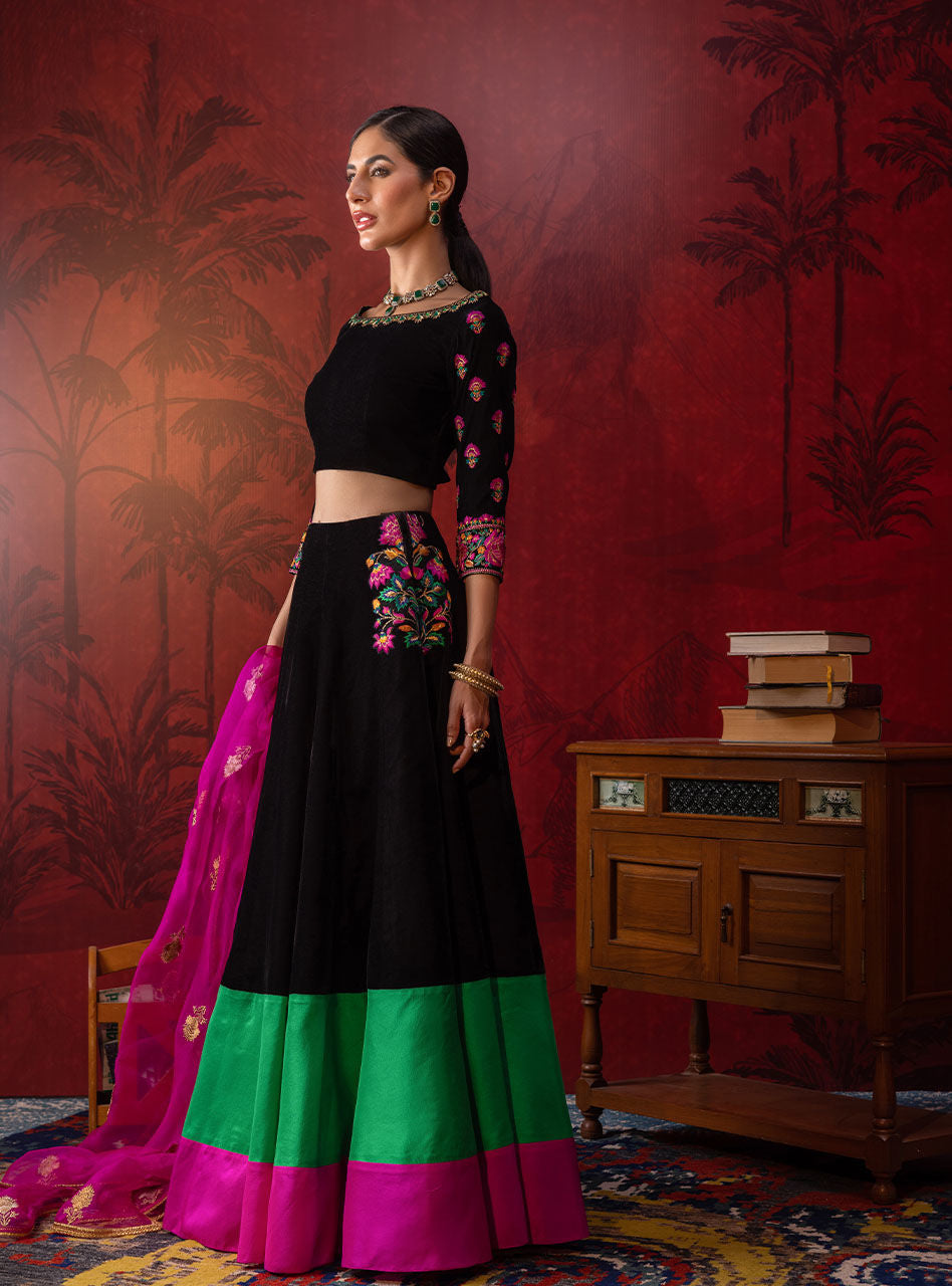 Pakistani Black Embroidered Velvet & Organza Sharara (3-Piece) - Image 3