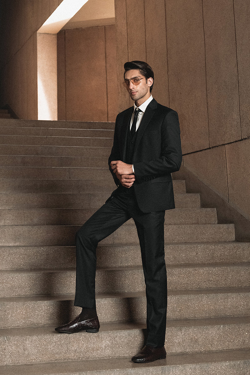 Onyx Black Wool Blend Three-Piece Suit (Men's) - Image 4