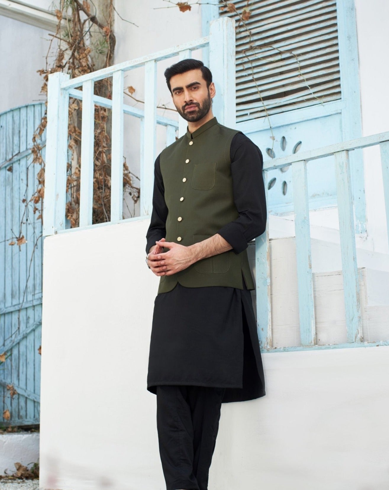 Black Blended Waistcoat Kurta 3-Piece - Image 1