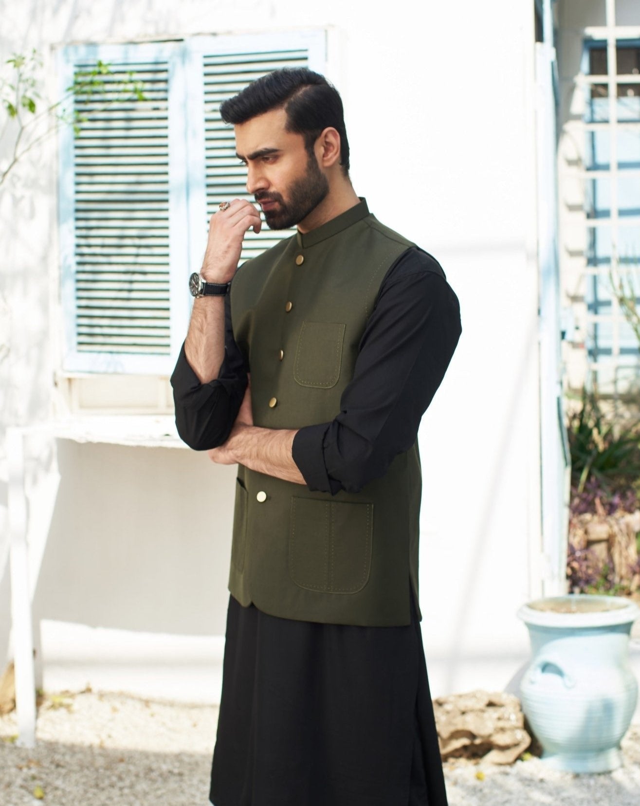 Black Blended Waistcoat Kurta 3-Piece - Image 4