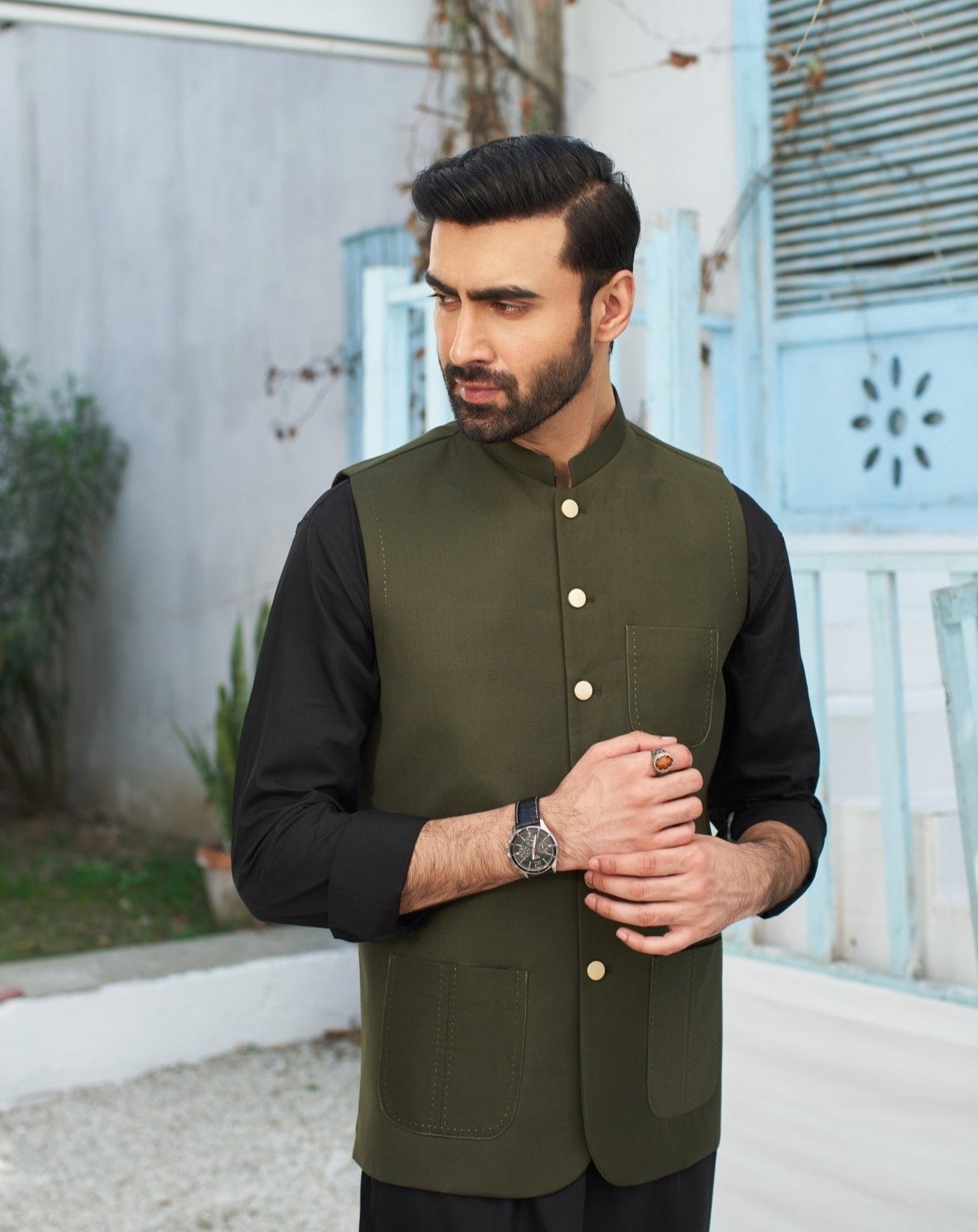 Black Blended Waistcoat Kurta 3-Piece - Image 5