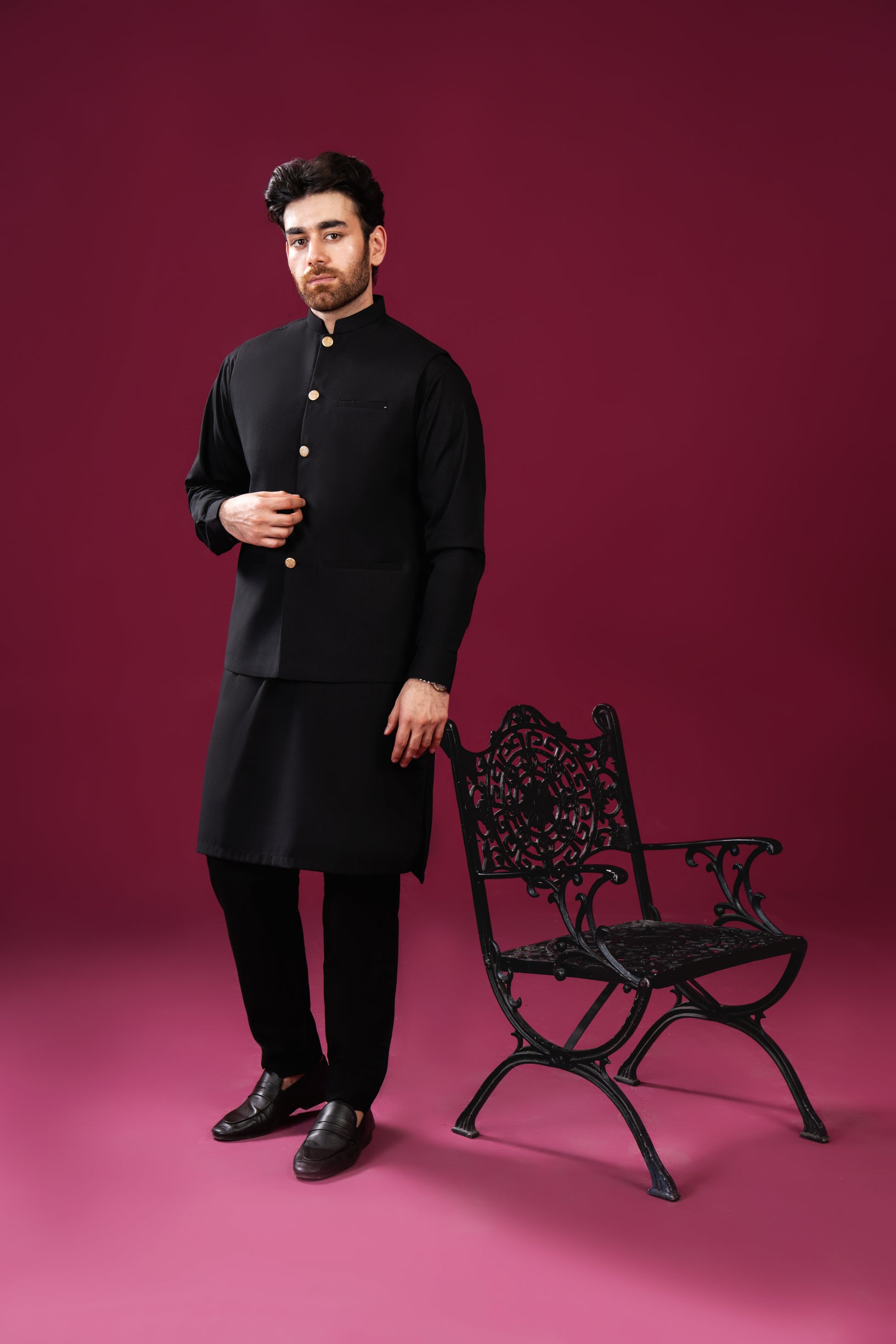 Black Blended Fabric Waistcoat Kurta Set (3-Piece) - Image 2