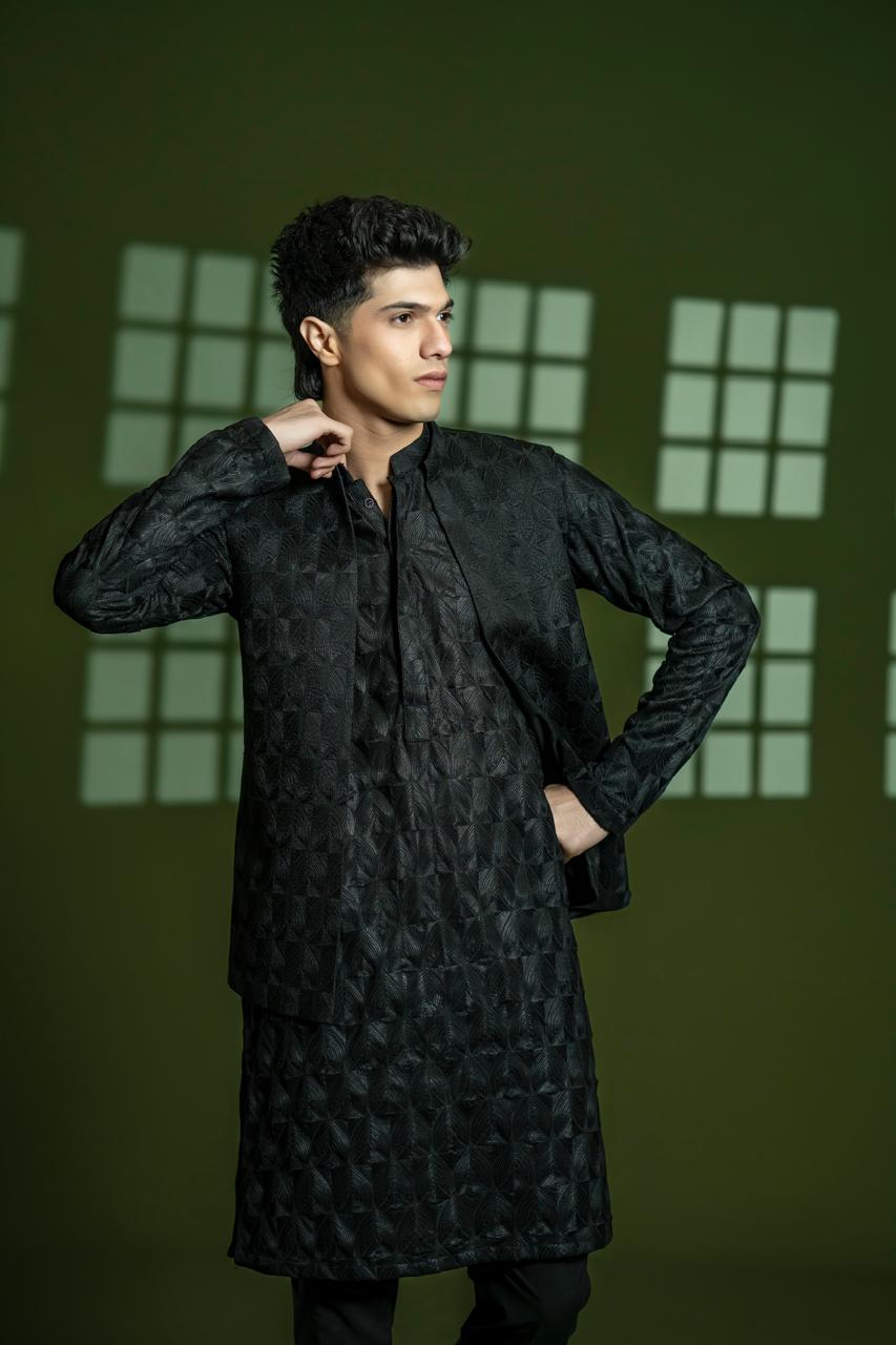 Black Embroidered Blended Waistcoat Kurta (3-Piece) - Image 5