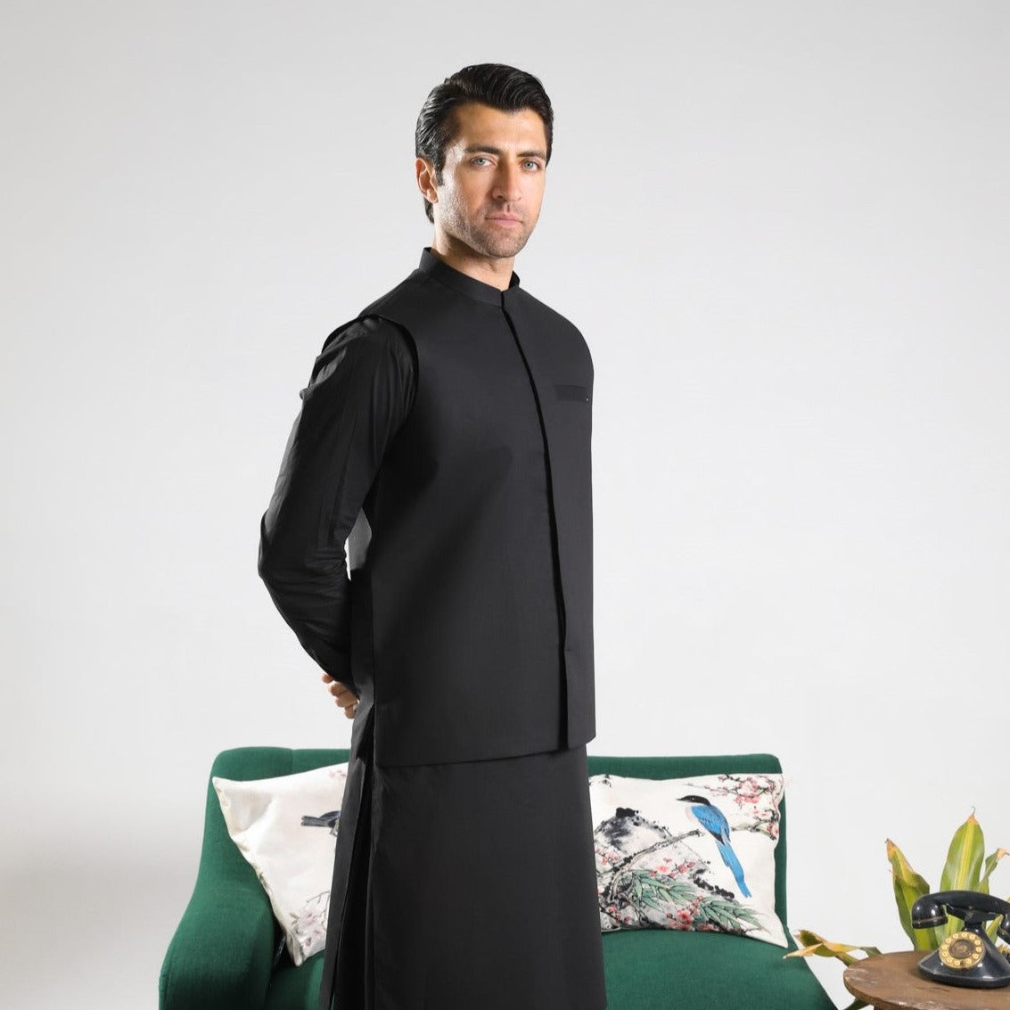 Black Cotton Mandarin Collar Waistcoat Kurta (2-Piece) - Image 1