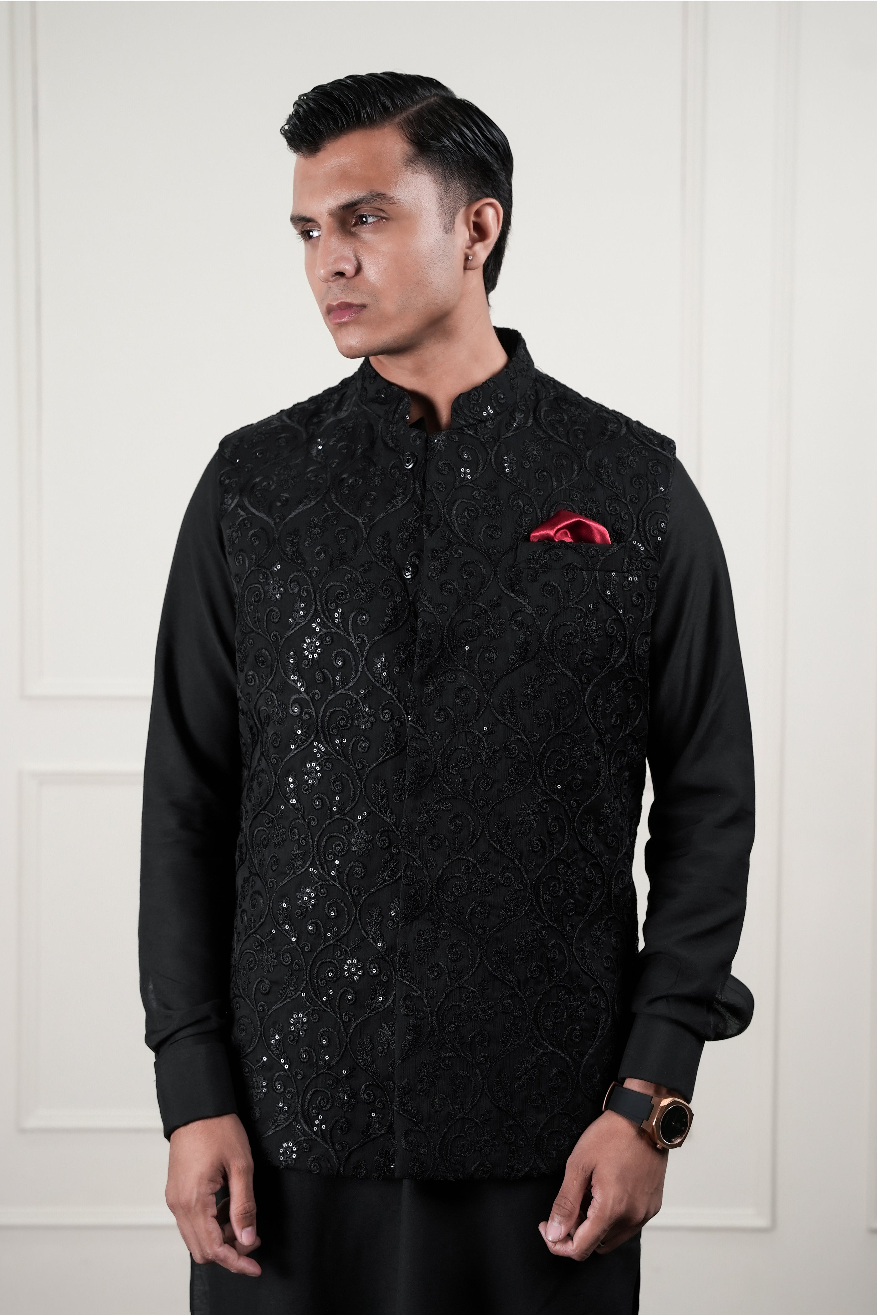 Black Embroidered Cotton Silk Waistcoat Kurta Set (3-Piece) - Image 4