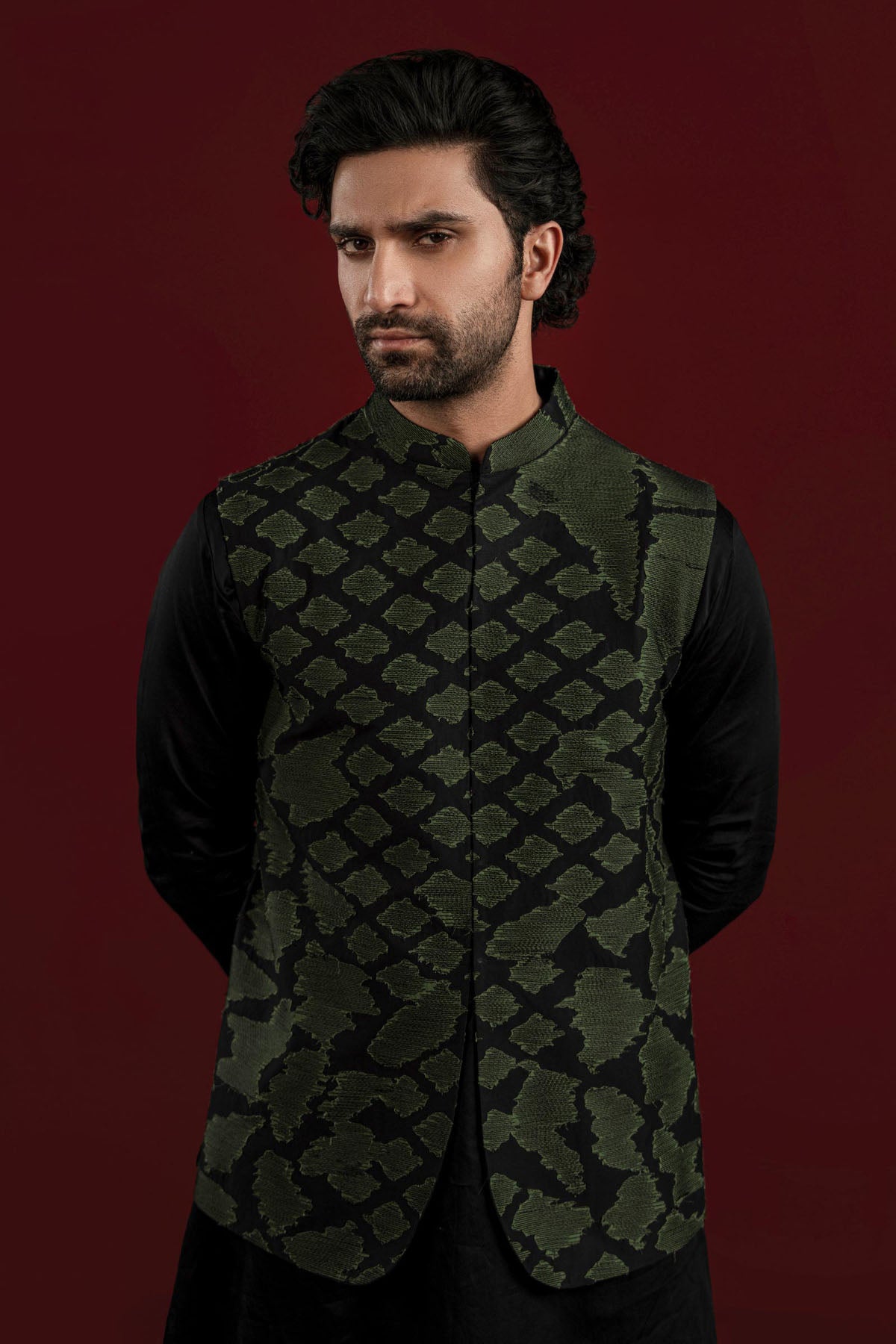 Black Green Embroidered Waistcoat Kurta (2-Piece) - Image 1