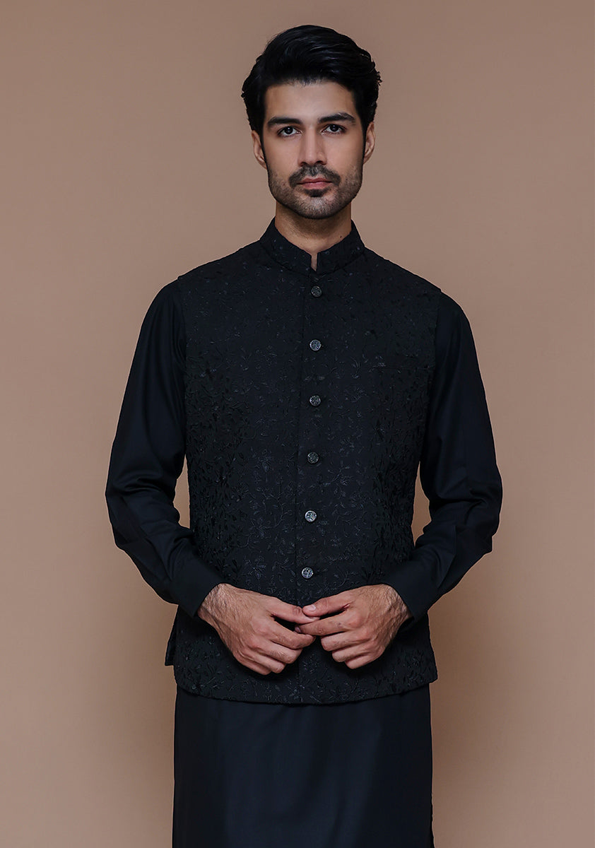 Black Embroidered Georgette Waistcoat Kurta (3-Piece) - Image 2