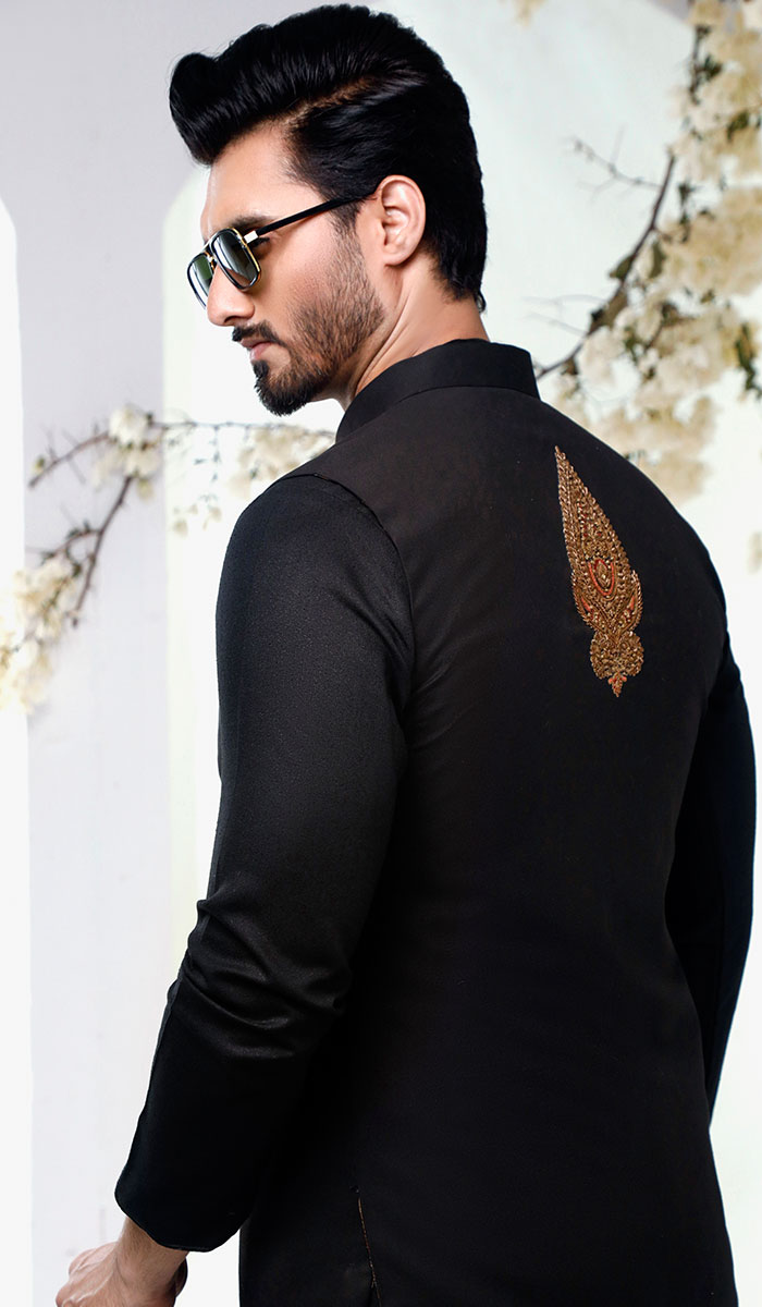Black Embroidered Jamawaar Waistcoat Kurta Set (3-Piece) - Image 2