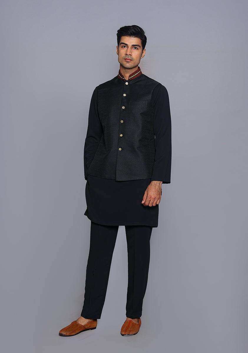 Black Embroidered Jamawar Waistcoat Kurta (3-Piece) - Image 2