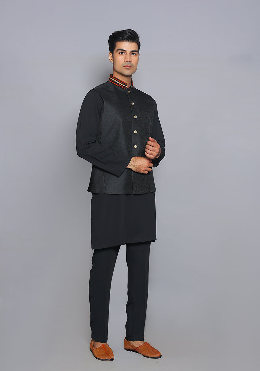 Black Embroidered Jamawar Waistcoat Kurta (3-Piece) - Image 3