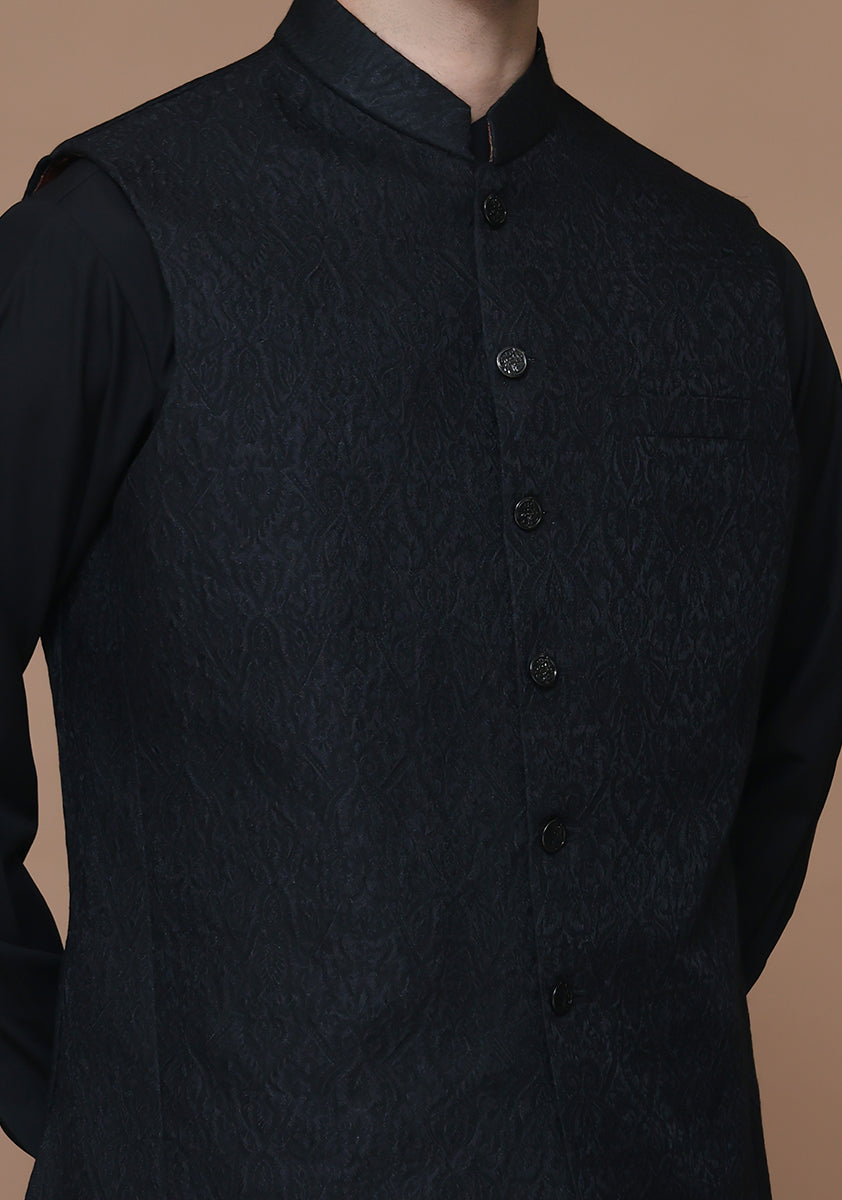 Black Jacquard Karandi Jamawar Waistcoat (1-Pc) - Image 2