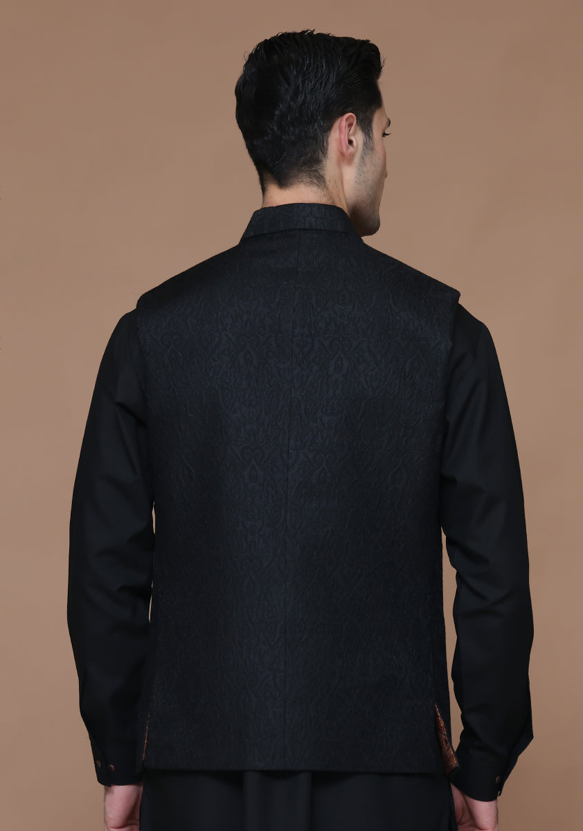 Black Jacquard Karandi Jamawar Waistcoat (1-Pc) - Image 3