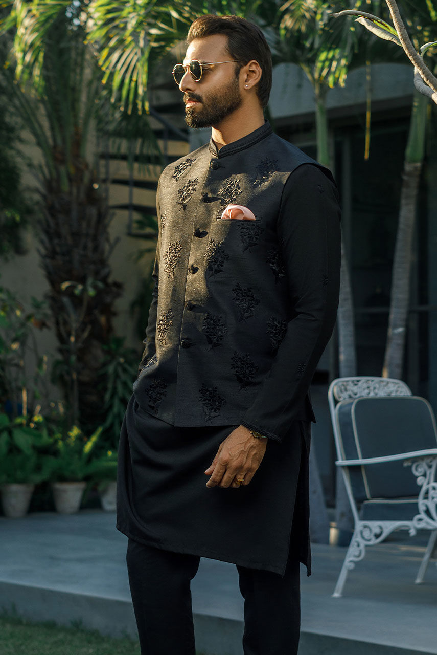Black Embroidered Khadi Silk Waistcoat Kurta (3-Piece) - Image 6