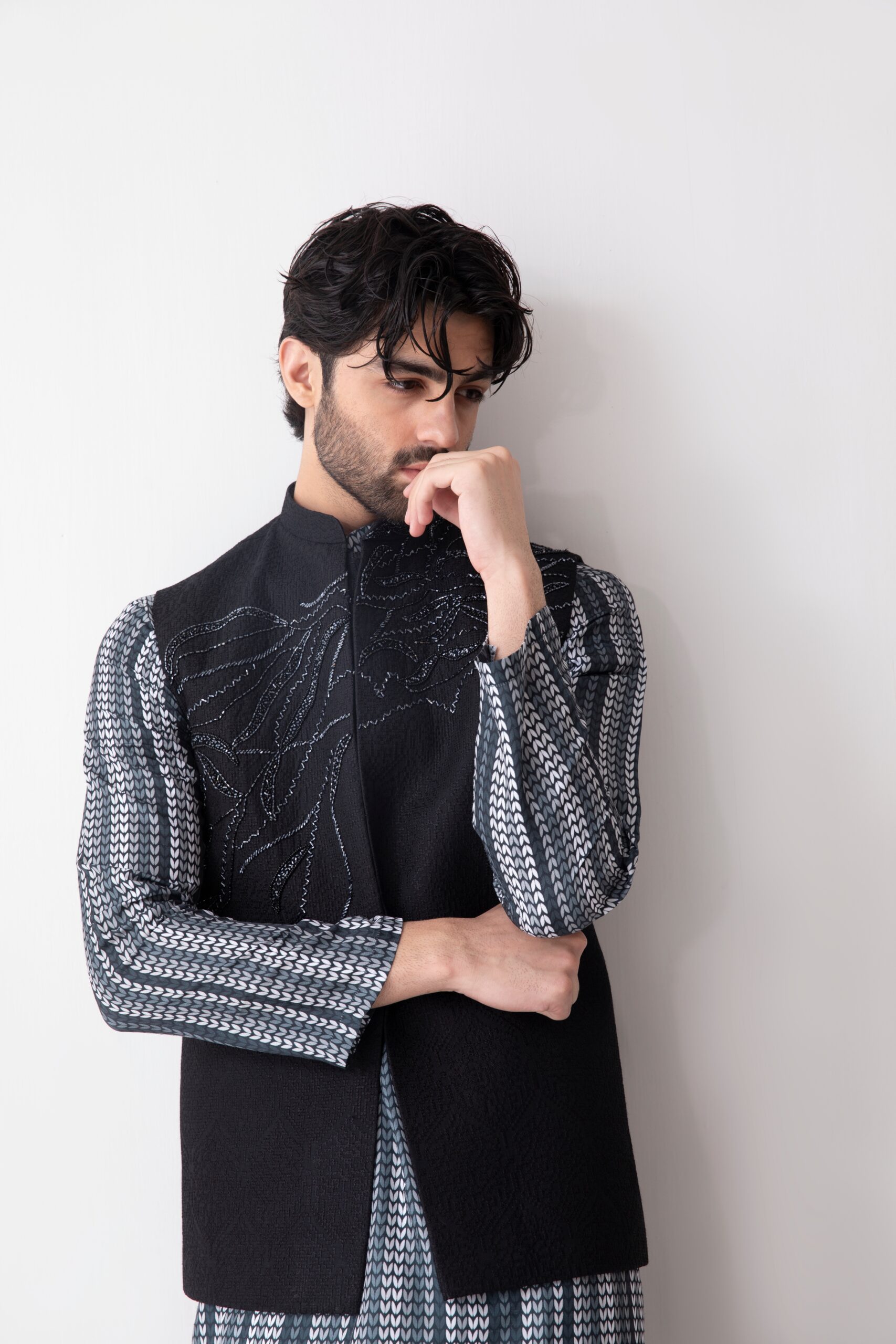 Black Embroidered Slim-Fit Waistcoat Kurta (3-Piece) - Image 1