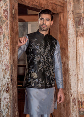 Black Floral Embroidered Silk-Blend Waistcoat Kurta (3-Piece) - Image 3