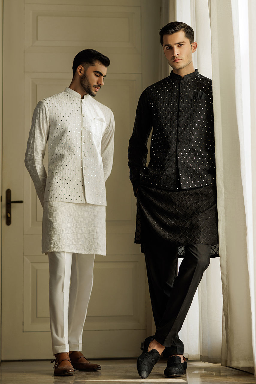 Black Embroidered Silk-Blend Waistcoat (3-Piece) - Image 5