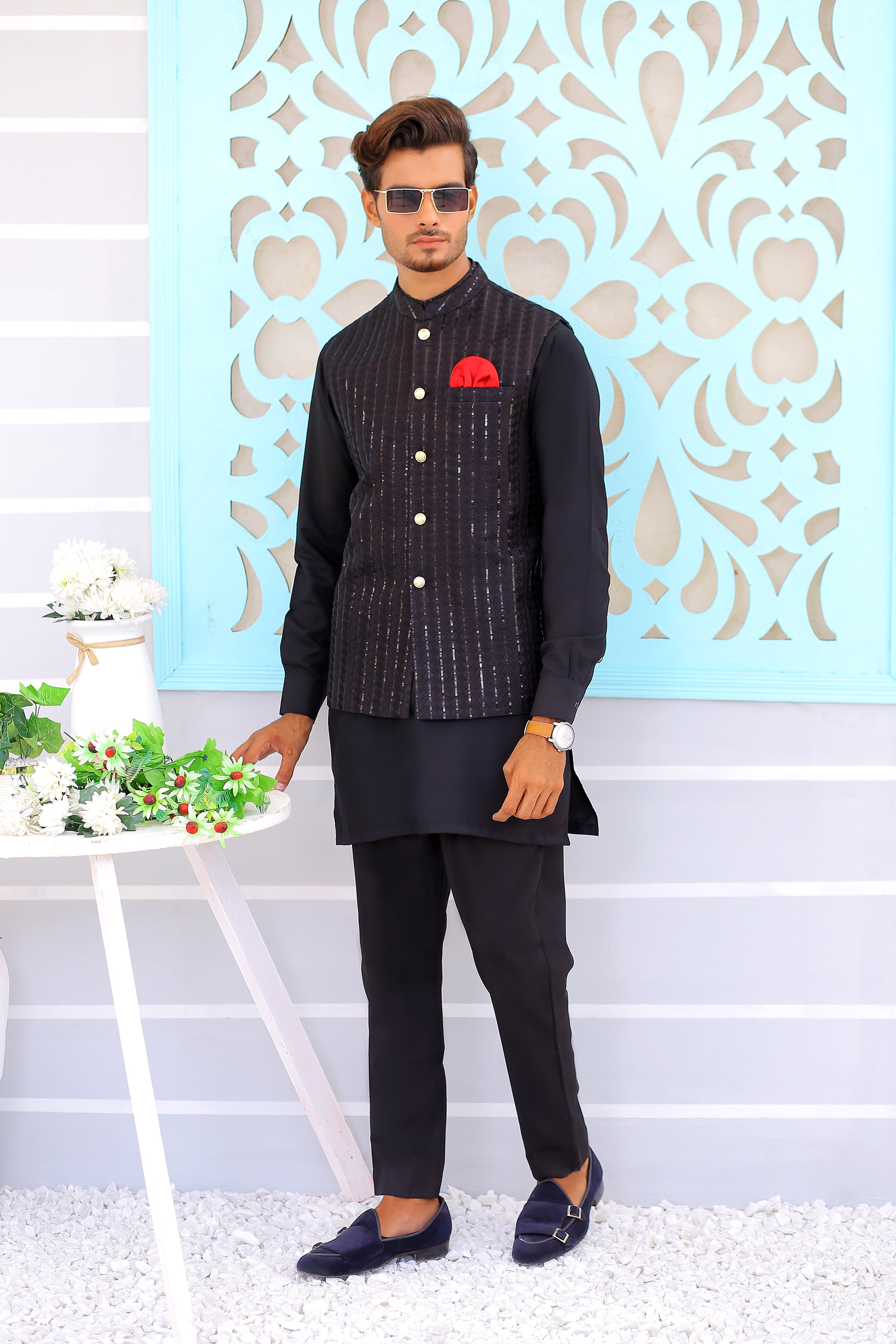 Black Sequinned Textured Waistcoat Kurta Set (3-Piece) - Image 1