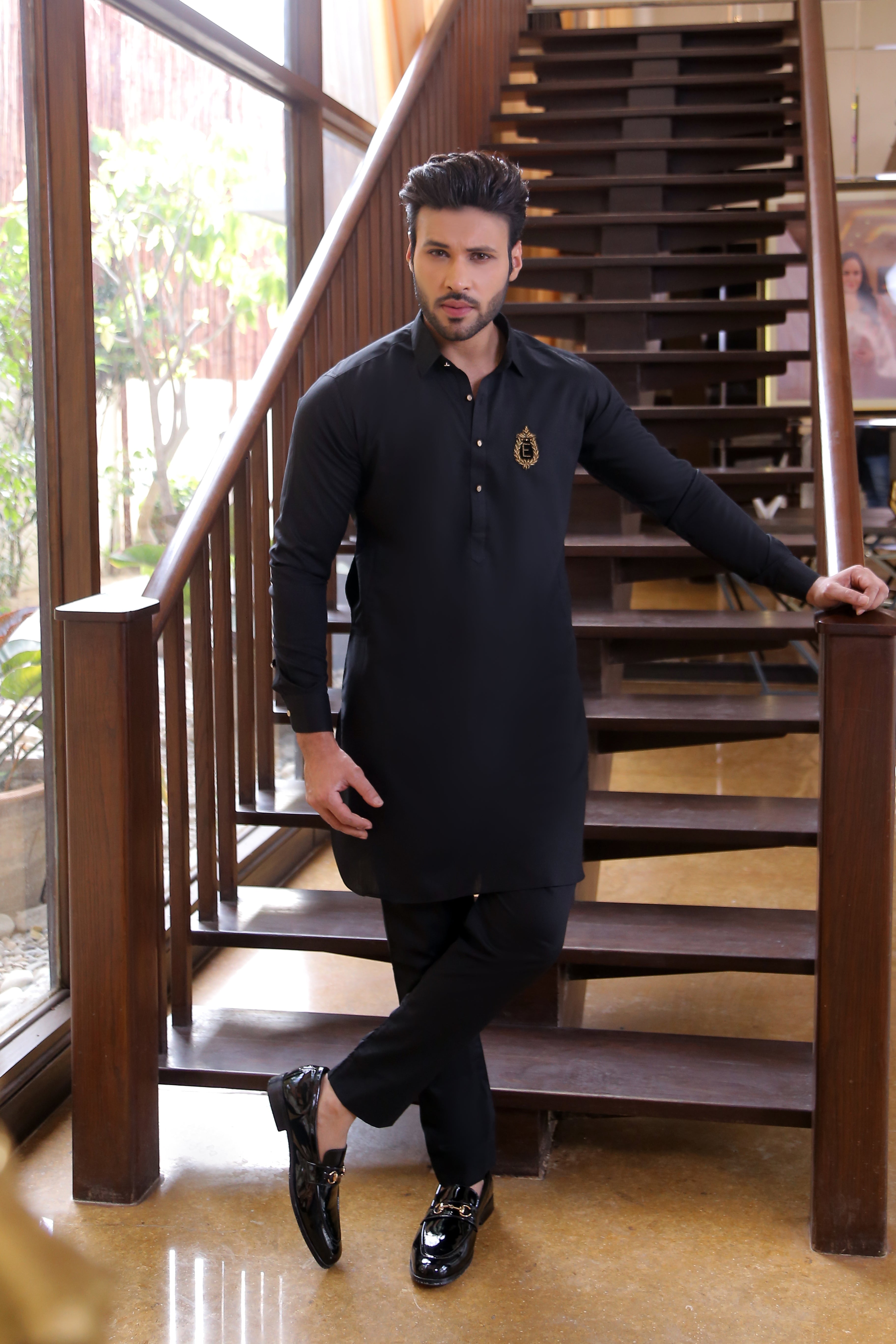 Black Monogram Embroidered Suiting-Blend Waistcoat Kurta (3-Piece) - Image 4
