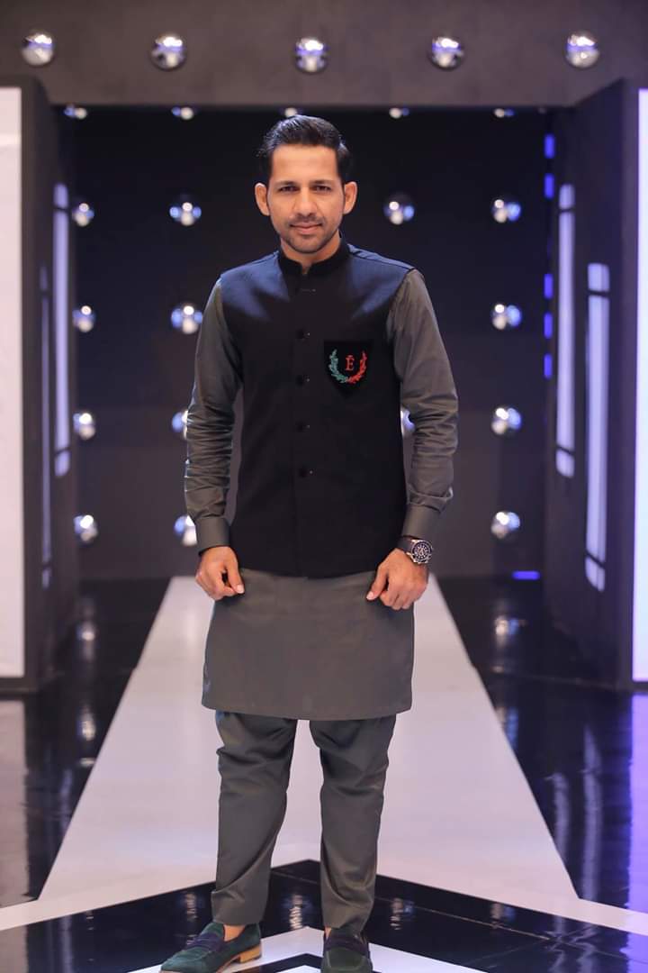 Black Crest Embroidered Suiting Waistcoat (3-Piece) - Image 2