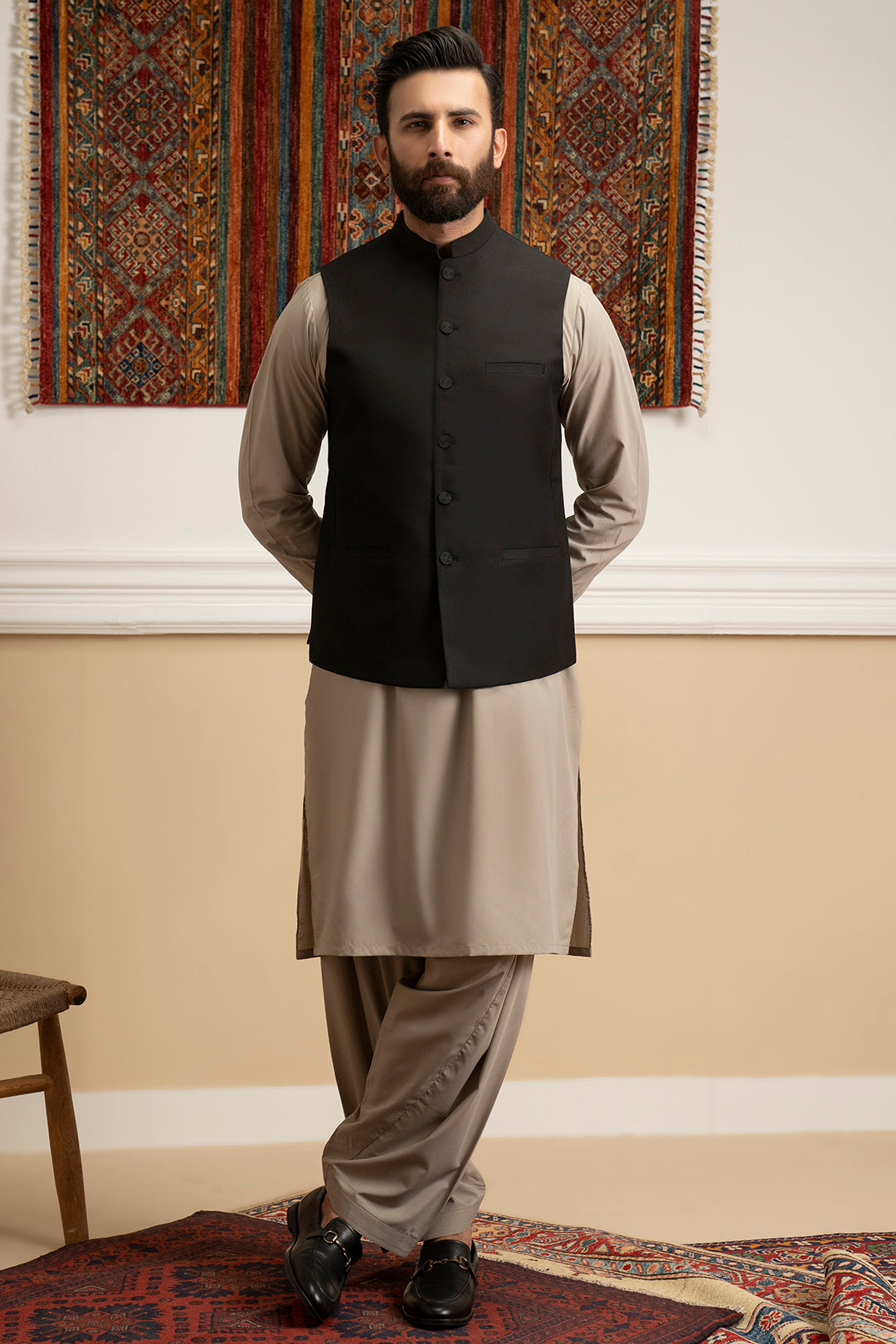 Black Textured Suiting Fabric Waistcoat Kurta (3-Piece) - Image 1