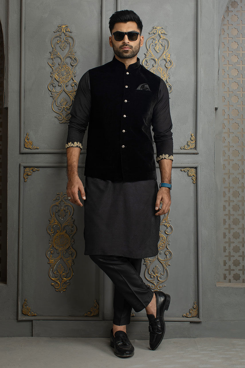 Black Velvet Waistcoat Kurta Set (3-Piece) - Image 1