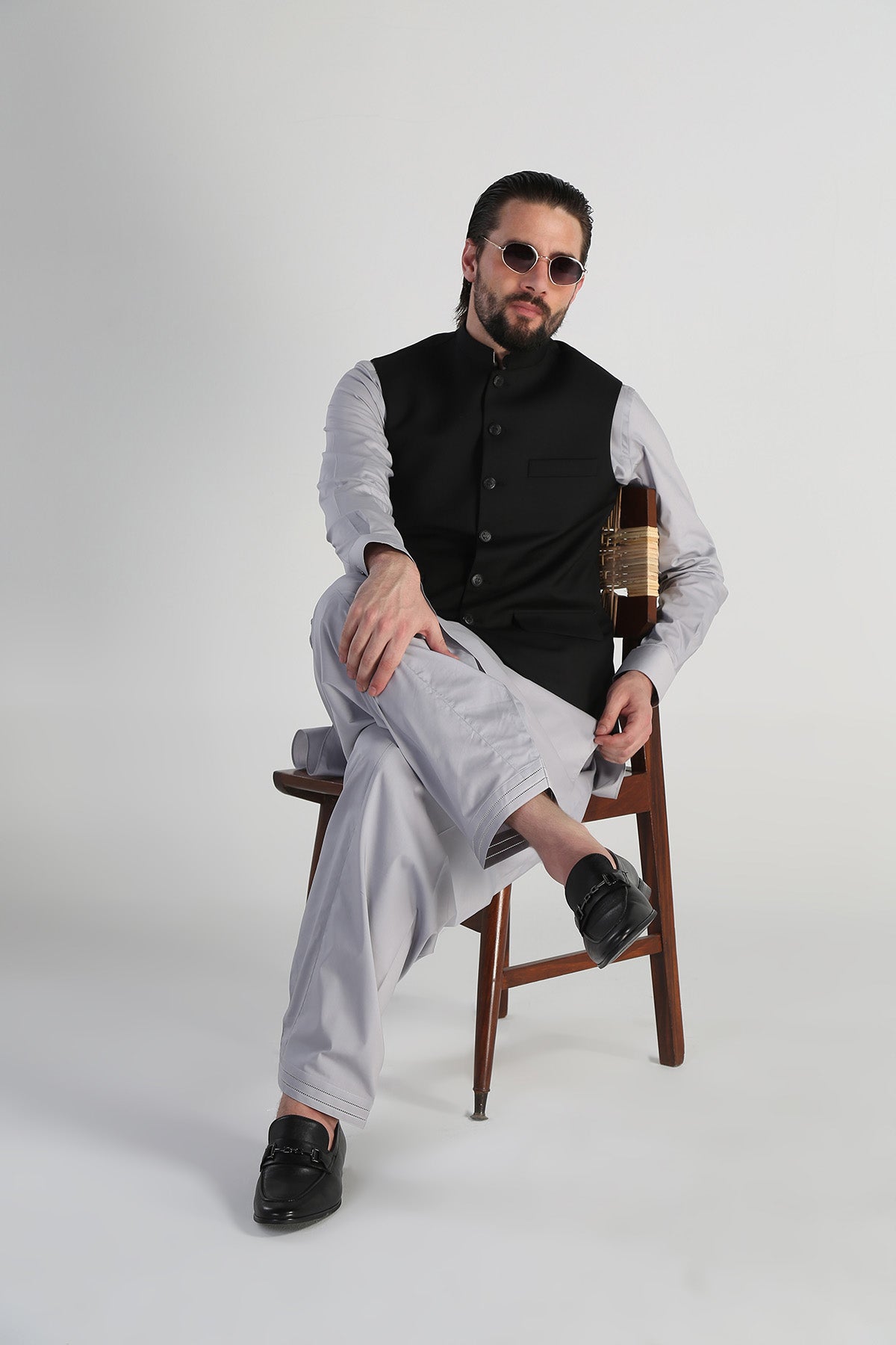 Black Textured Suiting Waistcoat (1-Pc) - Image 7