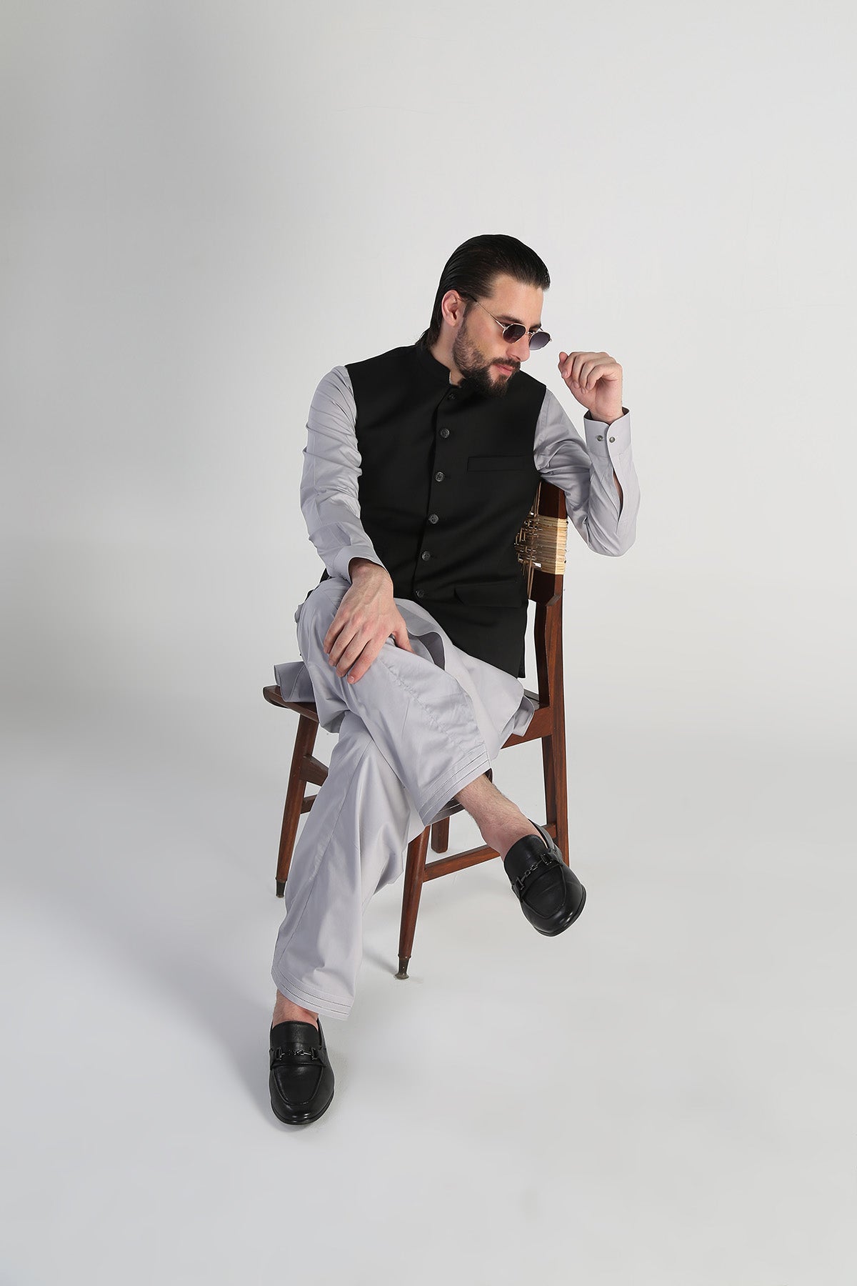 Black Textured Suiting Waistcoat (1-Pc) - Image 8