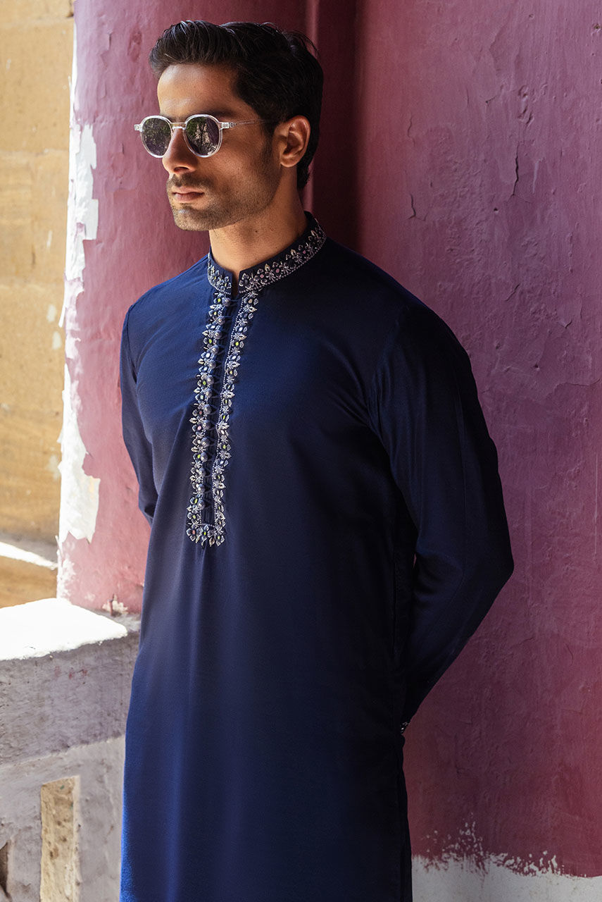 Deep Blue Embroidered Cotton Silk Kurta Pajama (2-Piece) - Image 2