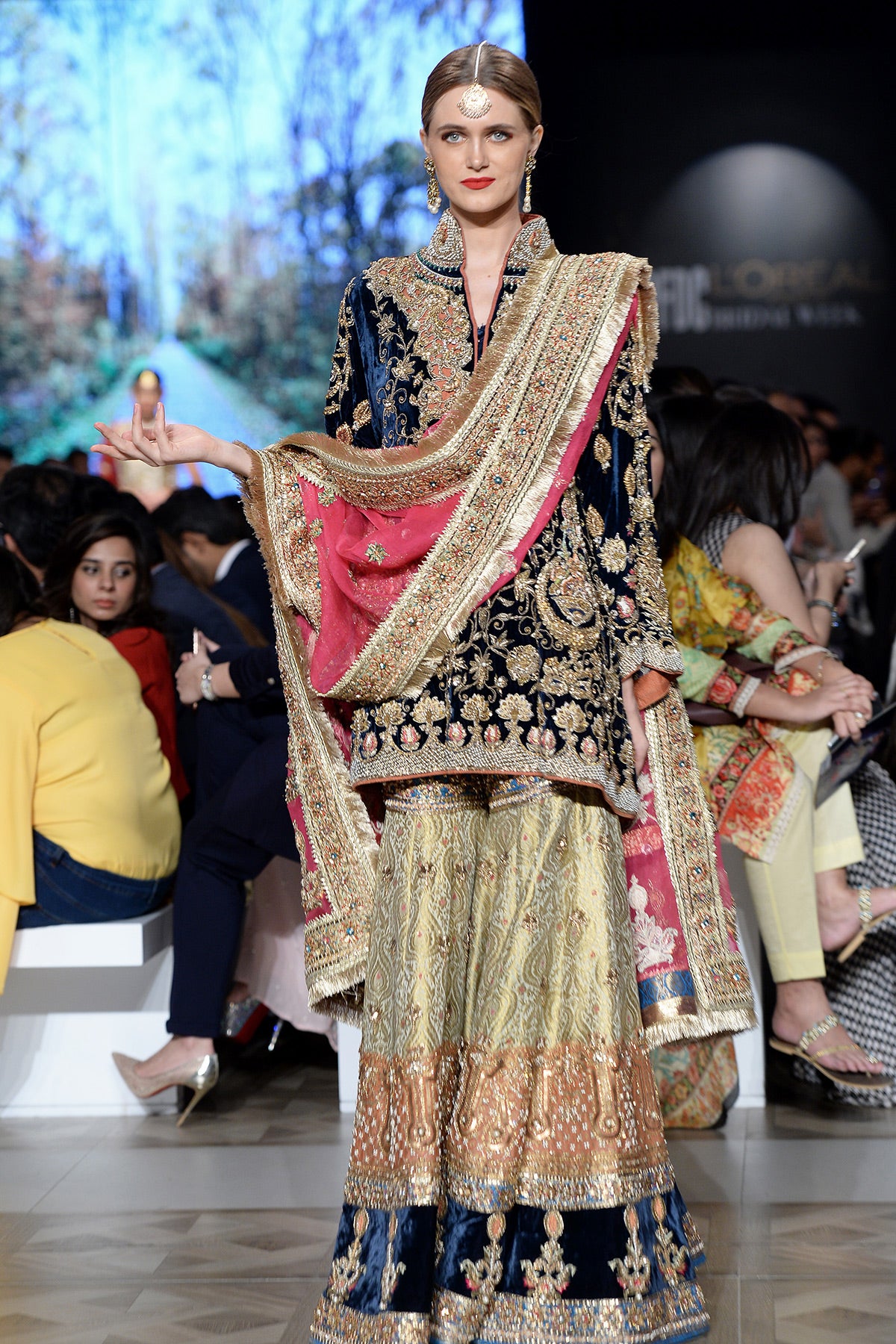 Pakistani Navy Blue Velvet Zardozi Gharara Set (3-Piece) - Image 1