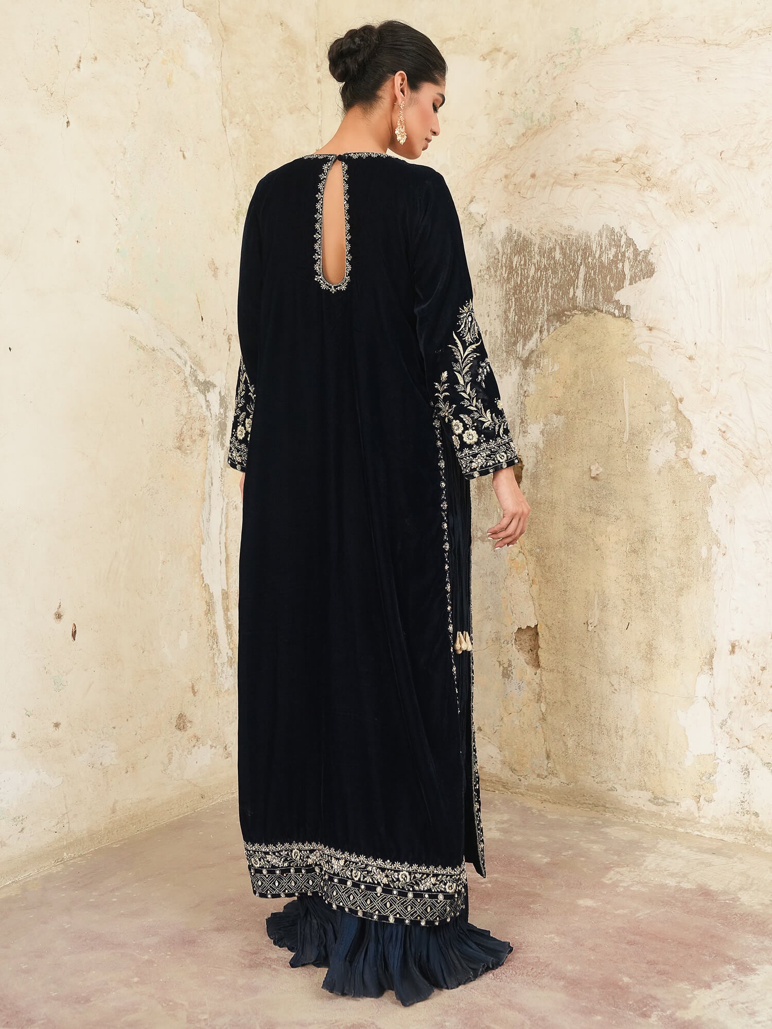 Midnight Blue Resham Zardozi Velvet Gown (1-Pc) - Image 4