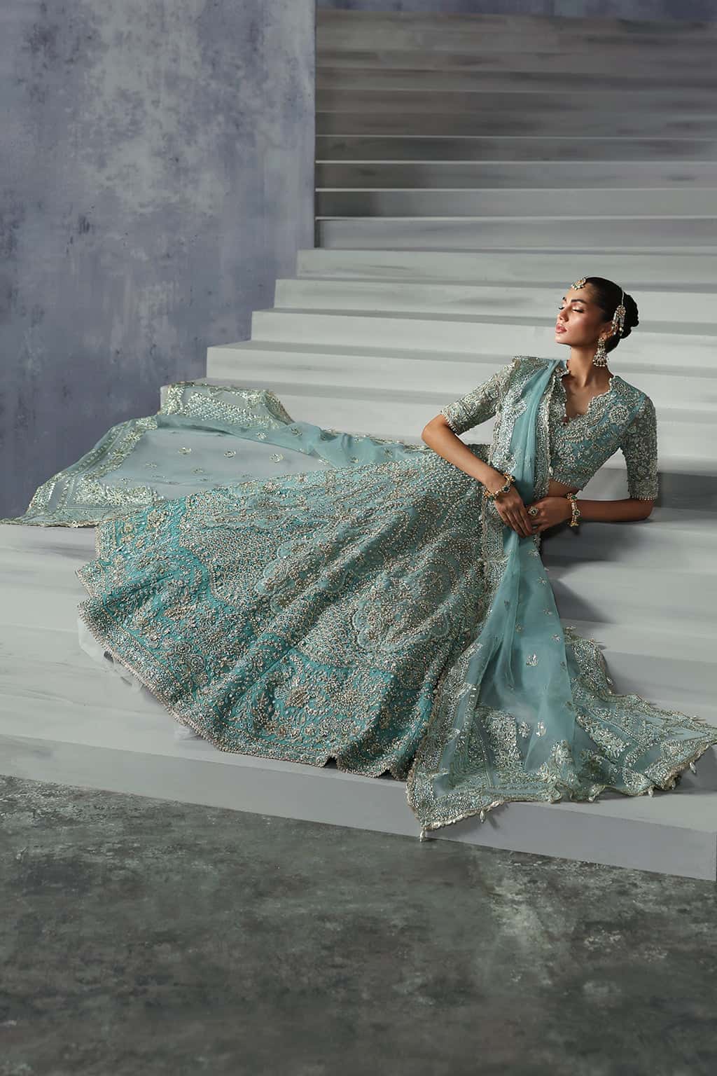Pakistani Turquoise Hand-Embellished Organza Lehenga Choli (3-Piece) - Image 10