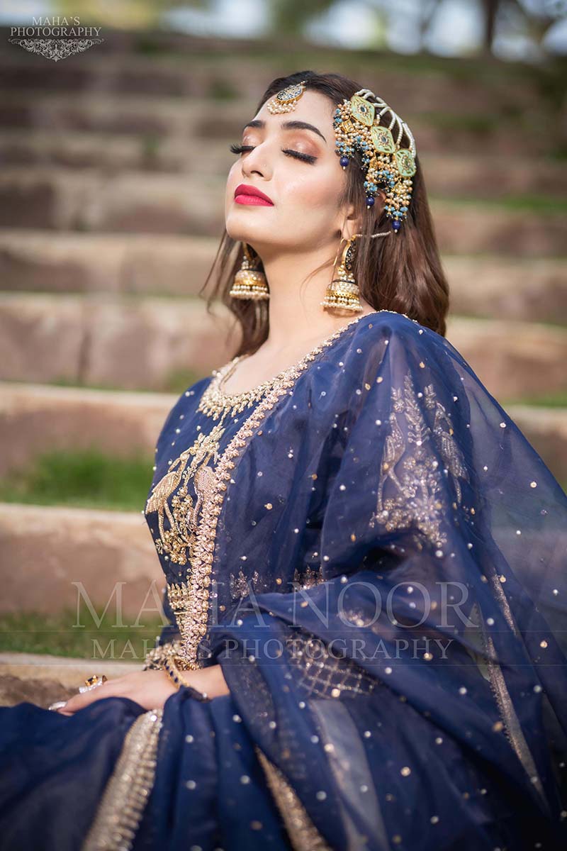 Sapphire Blue Zardozi Organza Lehenga (3-Piece) - Image 5