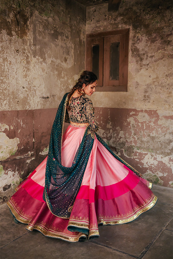 Pakistani Jade Blue Embroidered Velvet Choli with Pink Silk Lehenga (3-Piece) - Image 3