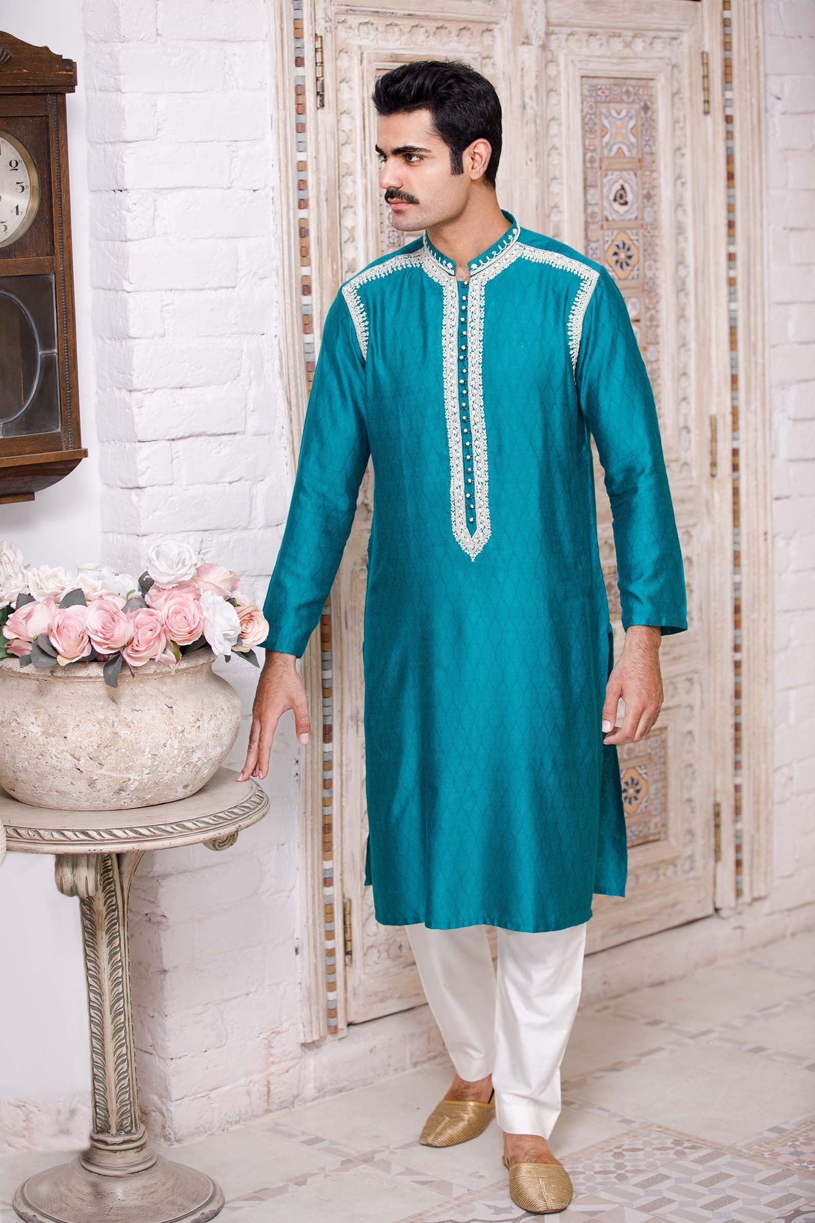 Cerulean Blue Dardozi Embroidered Karandi Kurta (3-Piece) - Image 2
