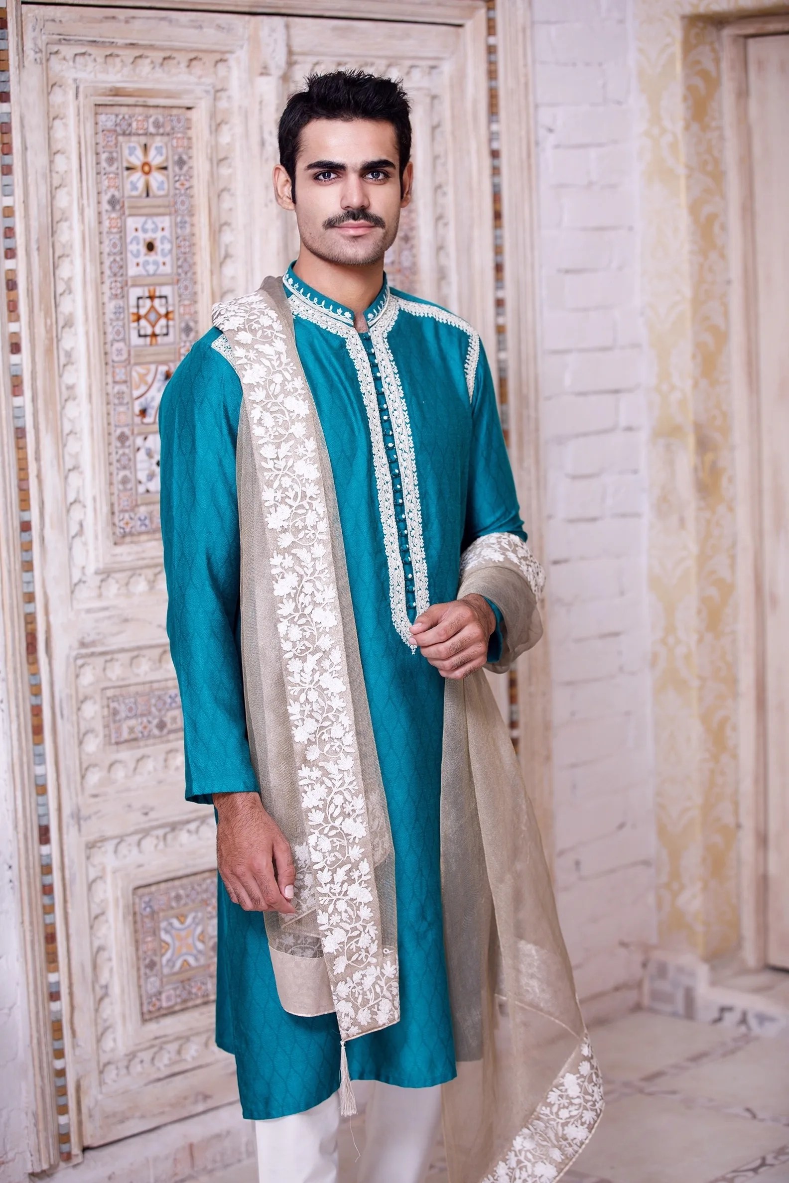 Cerulean Blue Dardozi Embroidered Karandi Kurta (3-Piece) - Image 7