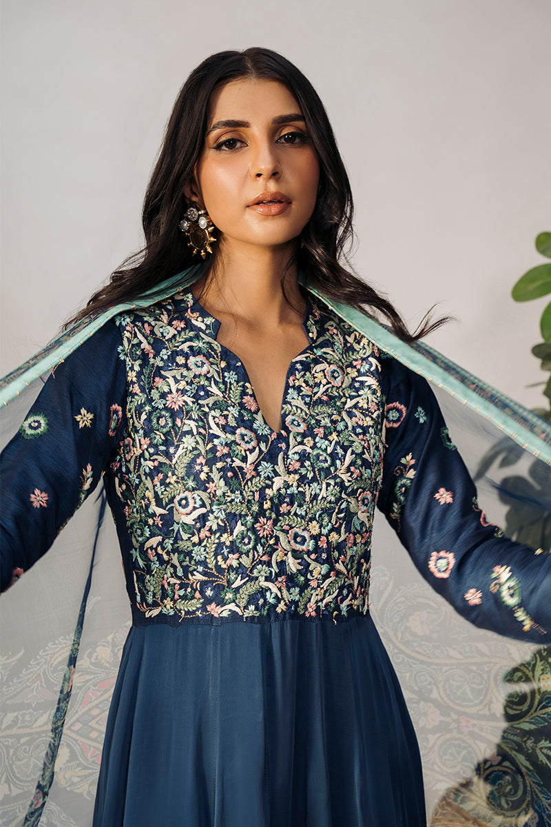 Pakistani Midnight Blue Resham Embroidered Silk Pishwas (2-Piece) - Image 3