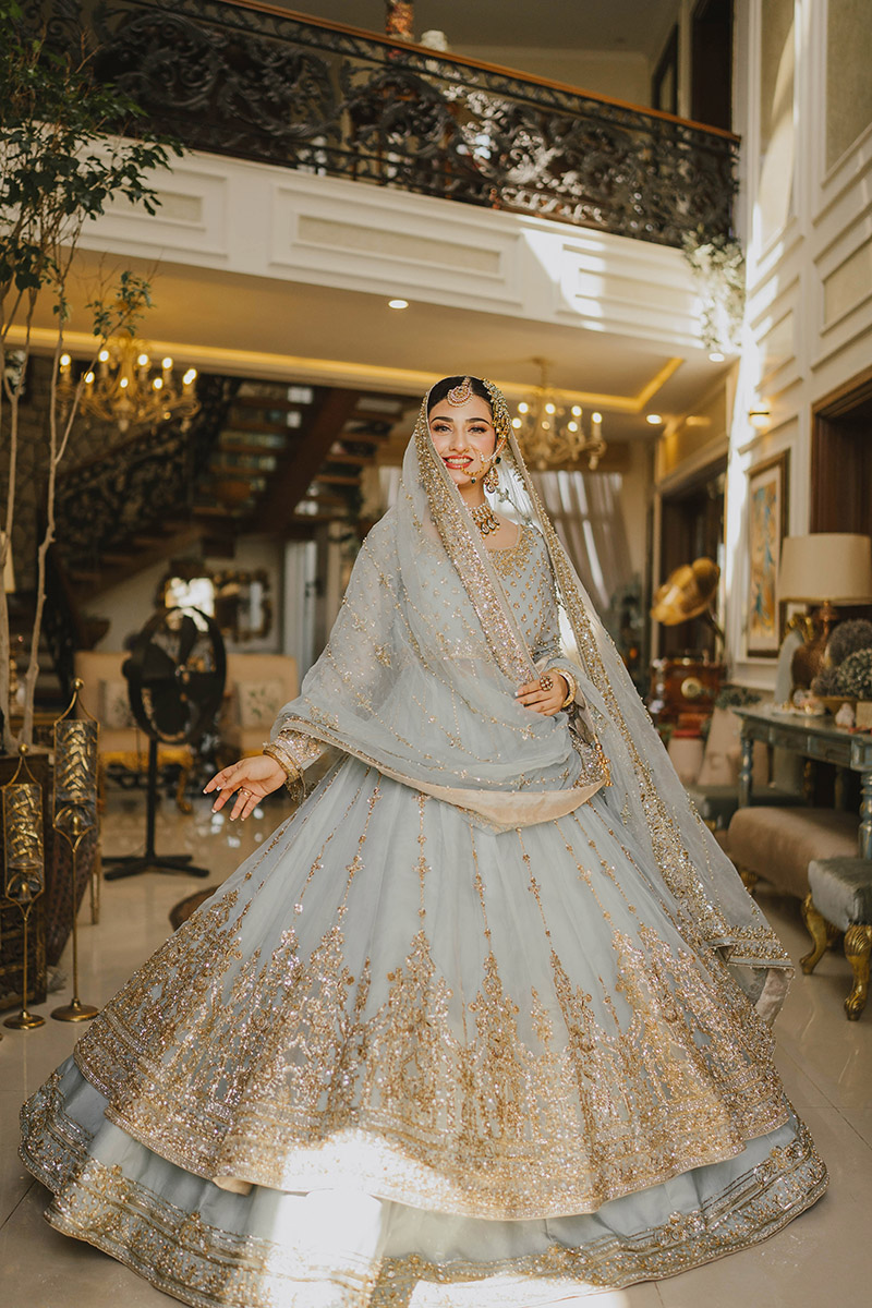 Pakistani Ice Blue Gold Tilla Organza Pishwas (2-Piece) - Image 1