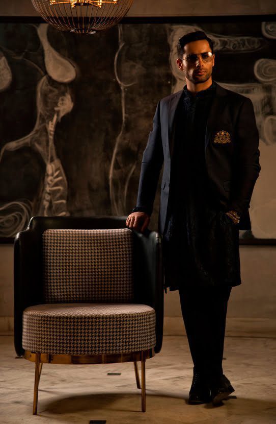 Royal Blue Embroidered Organza Kurta with Prince Coat (3-Piece) - Image 4