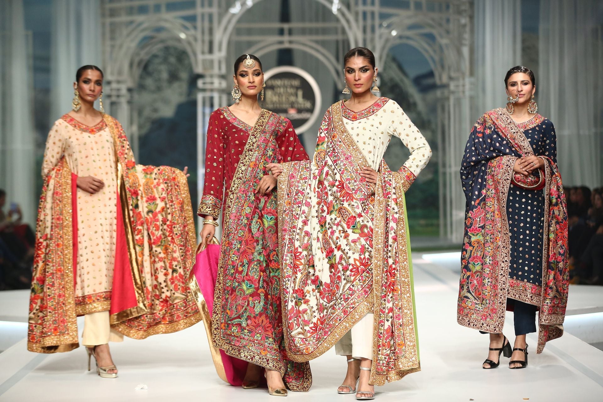 Blue Resham Aree Naqshi Crepe Salwar Kameez (3-Piece) - Image 2