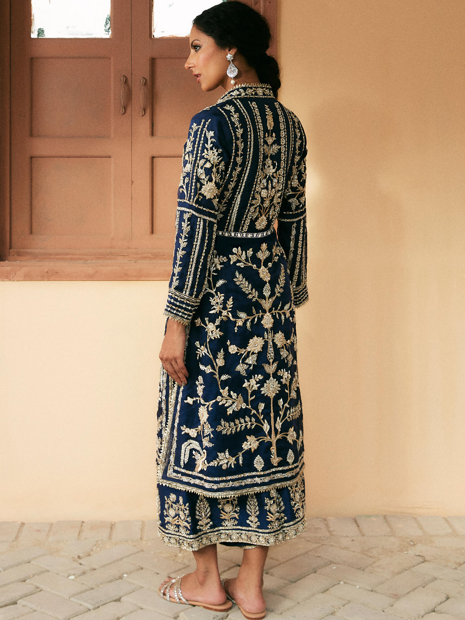 Midnight Blue Zardozi Resham Organza Kurta (2-Piece) - Image 4
