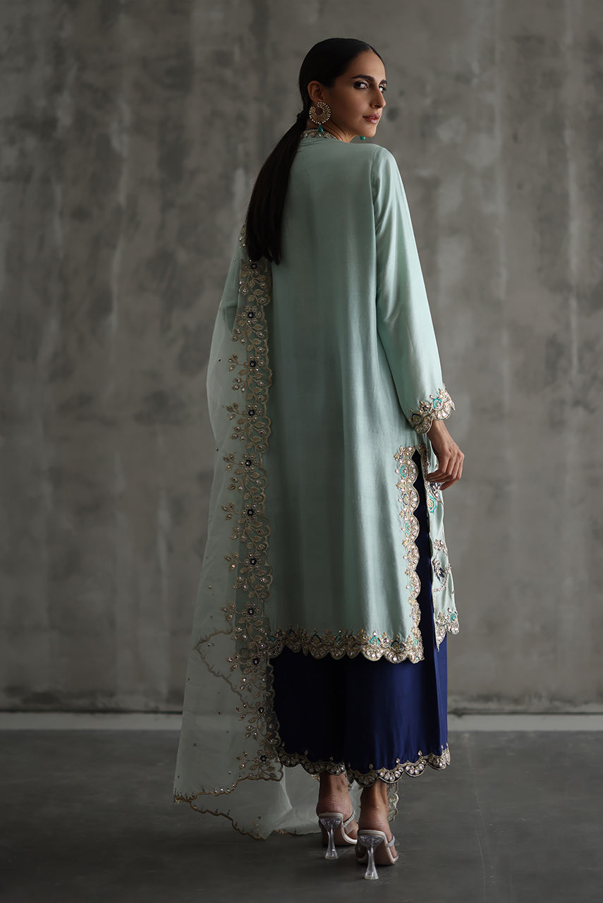 Light Blue Embroidered Raw Silk Kurta Set (3-Piece) - Image 3