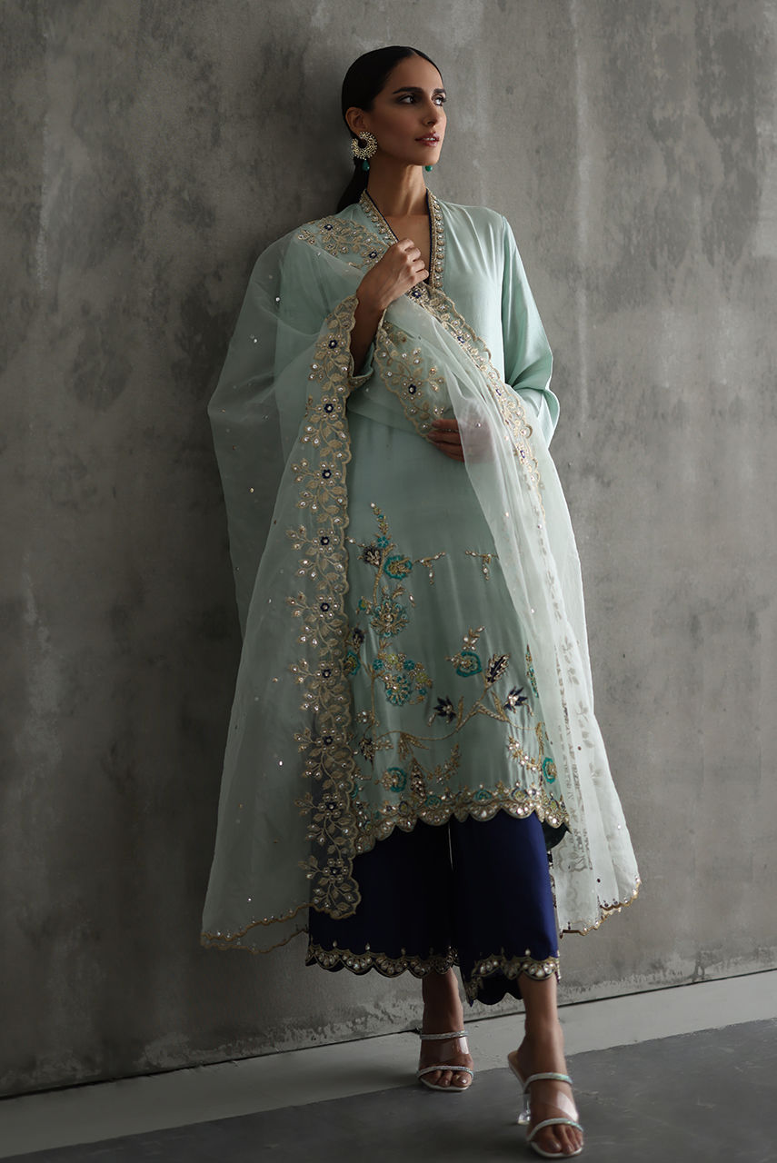 Light Blue Embroidered Raw Silk Kurta Set (3-Piece) - Image 4