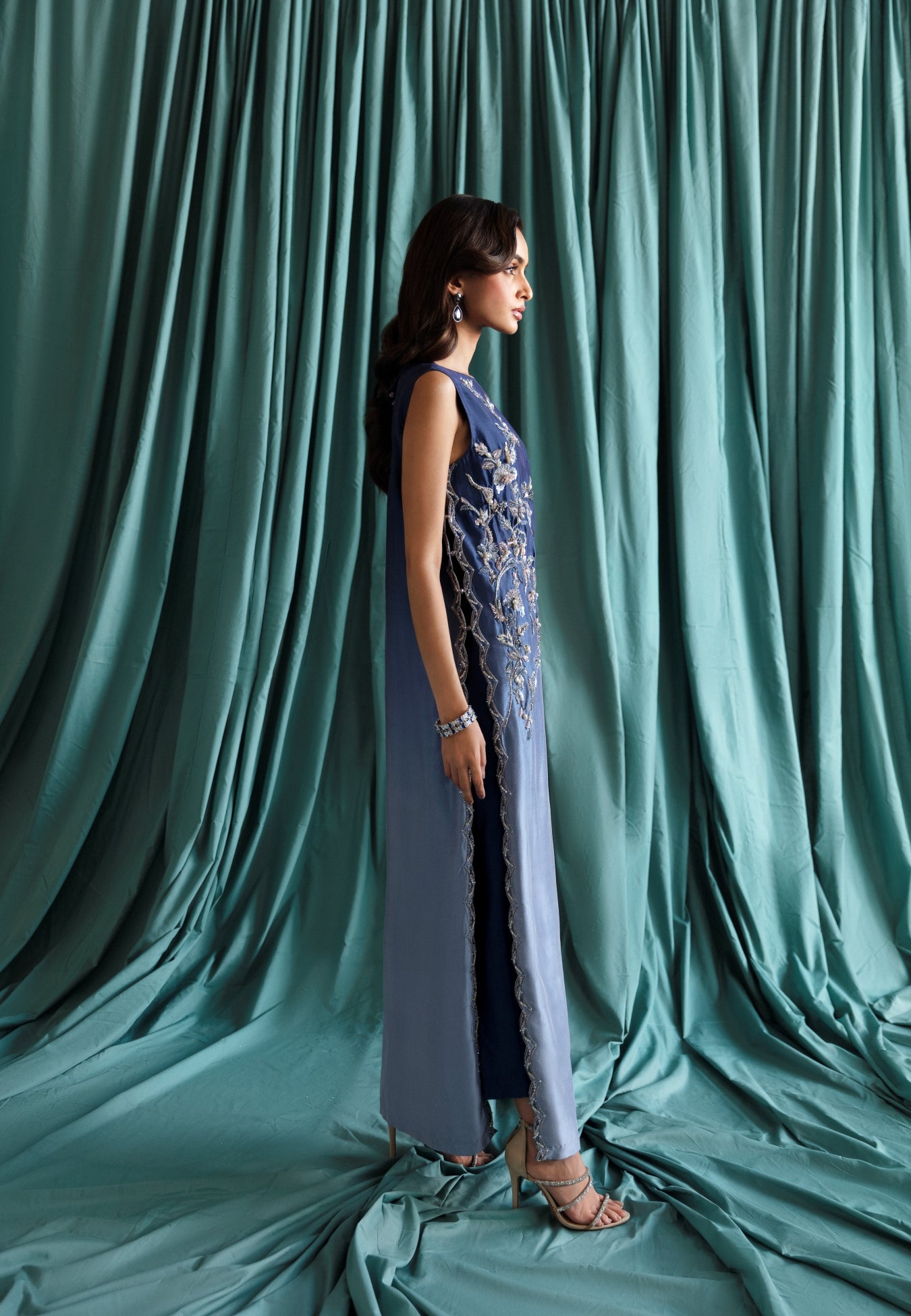 Pakistani Blue Ombre Embroidered Silk-Blend Salwar Kameez (2-Piece) - Image 3